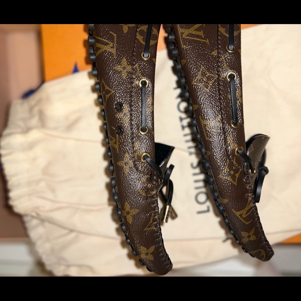 louis vuitton women loafers